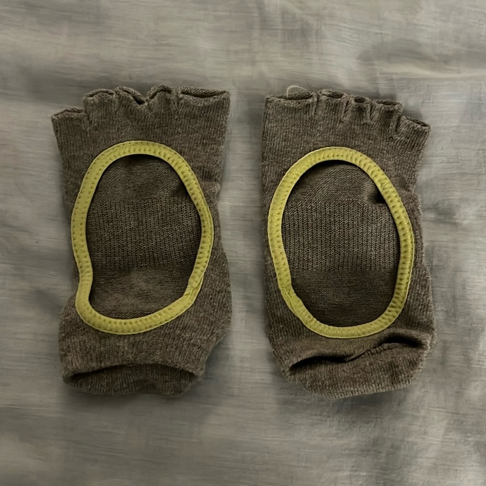toesox Half Toe Bellarina Grip Socks